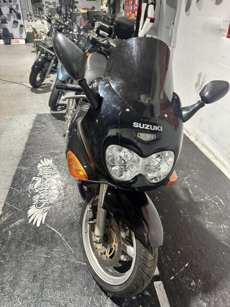 1999 Suzuki GSX-F 600 original motorcycle photograph S5