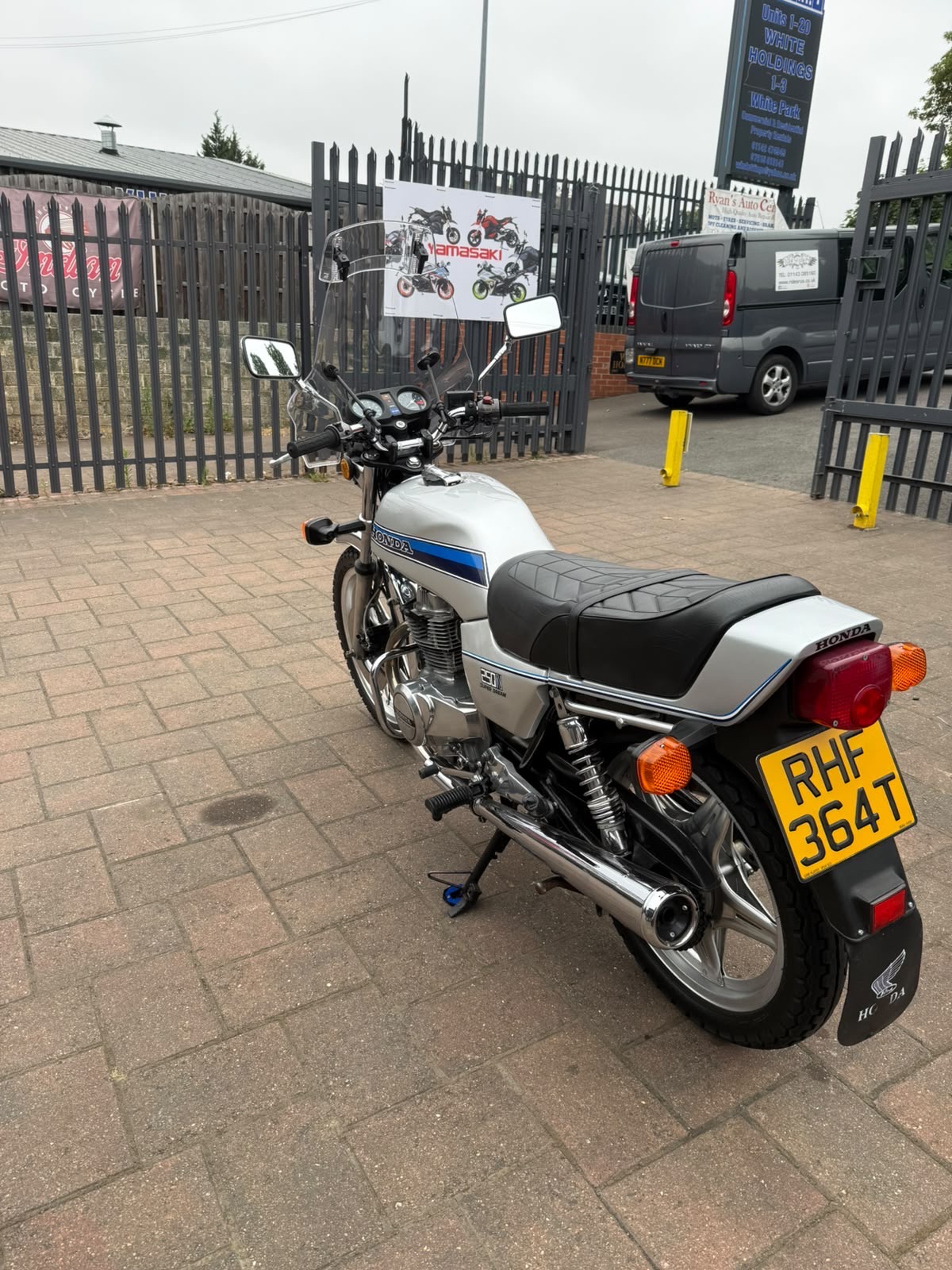 1979 Honda CB250N Superdream gallery photograph 2ABF3C80