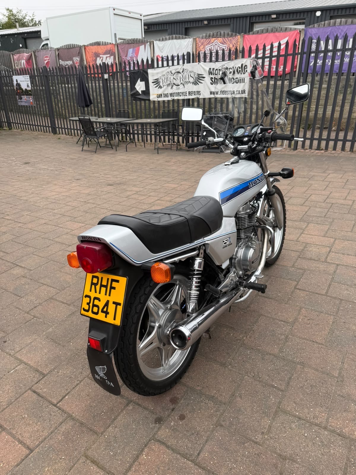 1979 Honda CB250N Superdream gallery photograph 2D982A0A