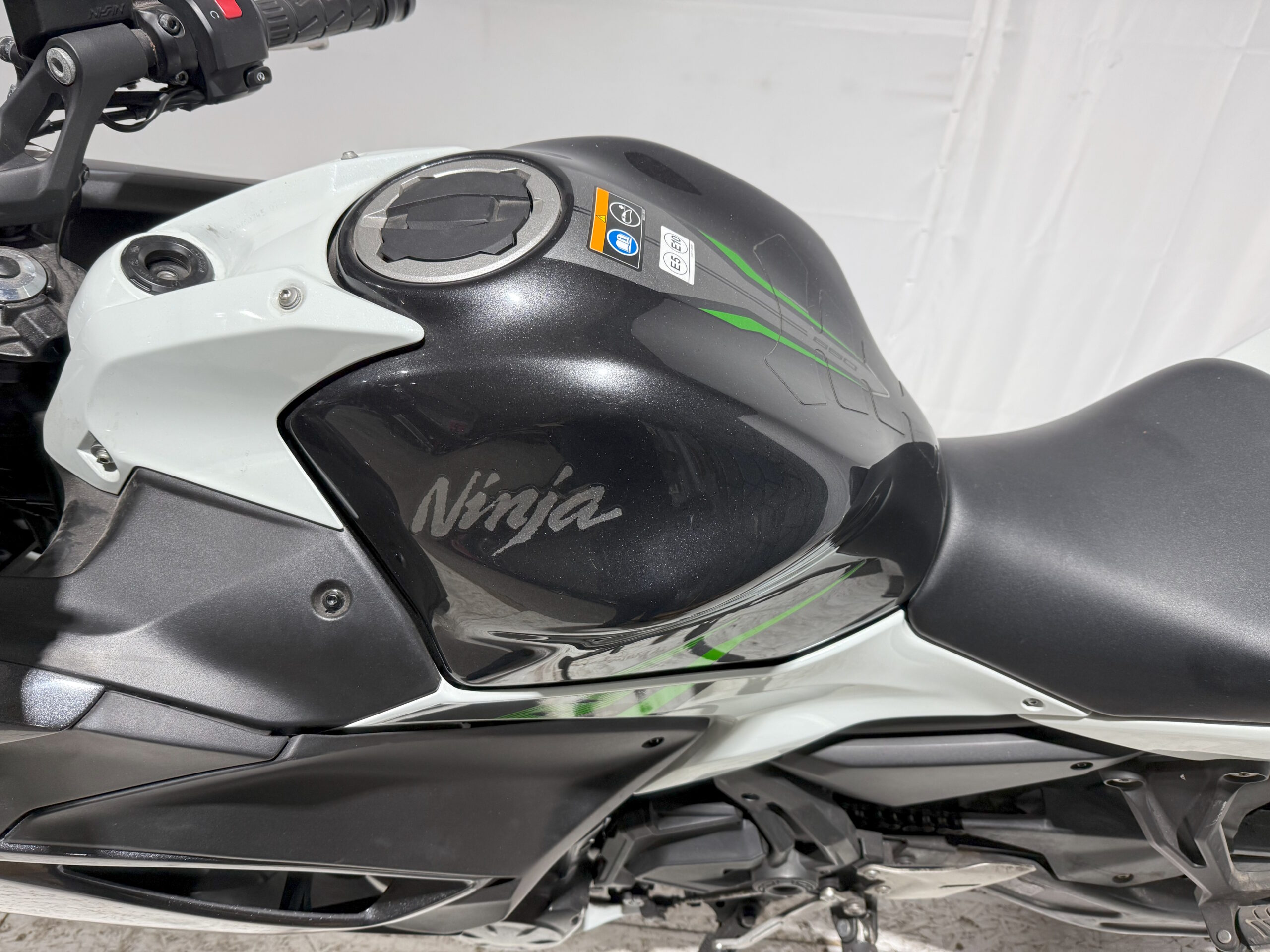 2022 Kawasaki EX650 Ninja - Image 9
